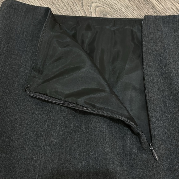 Evan Picone Ruffle Flared Skirt - Picture 7 of 7